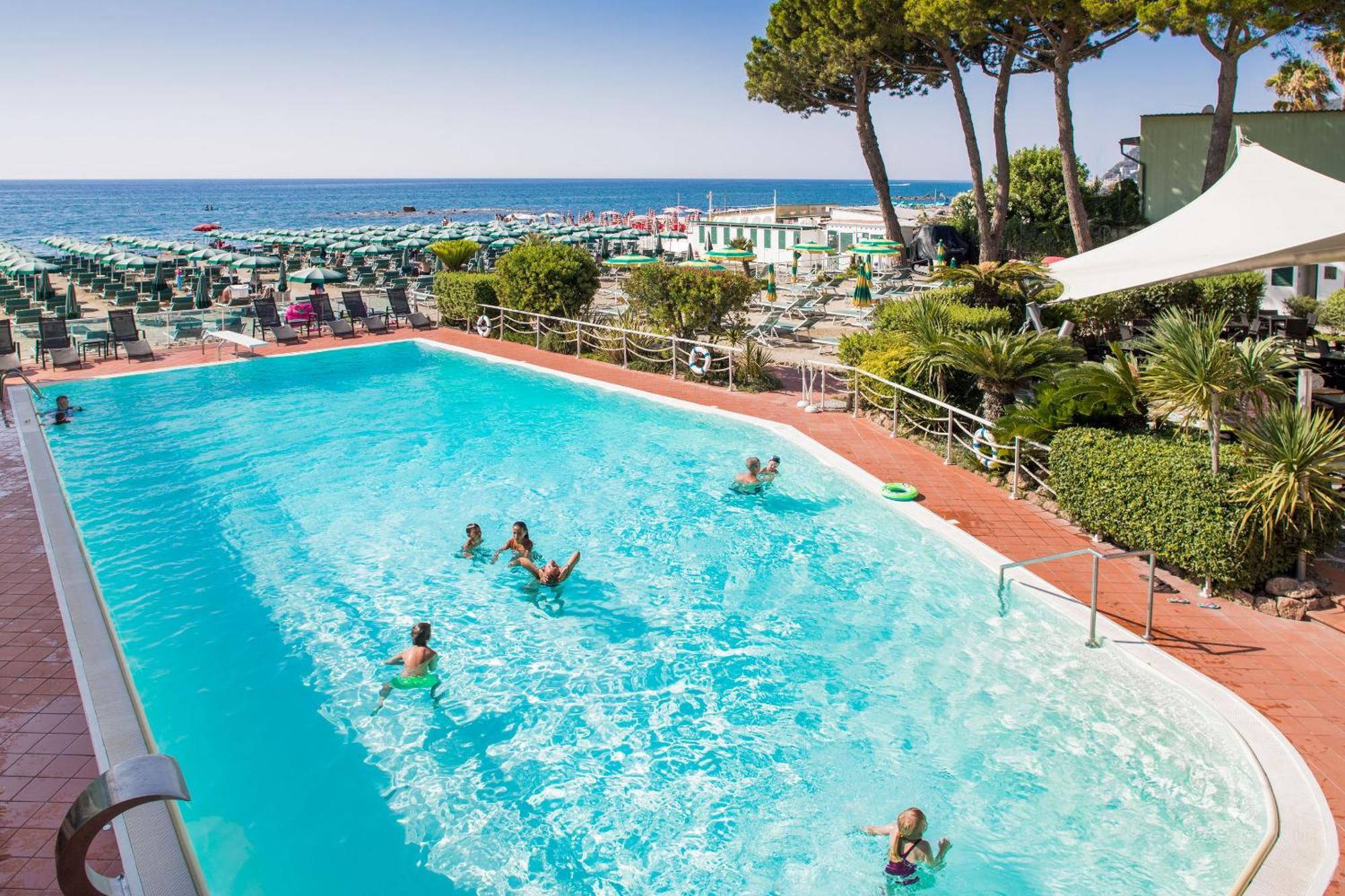 Hotel Gabriella Diano Marina Exterior photo